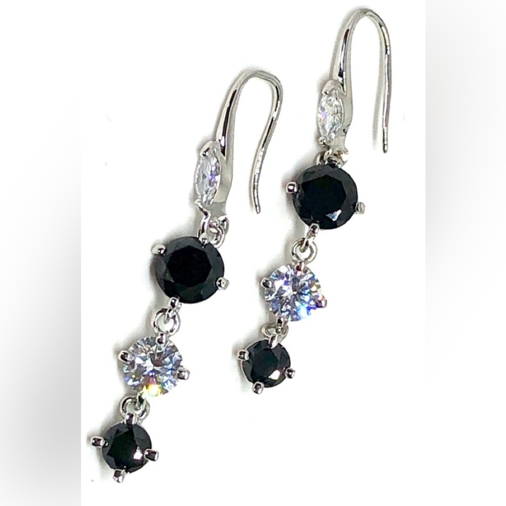 Vintage Black White Crystal Graduated Stones Silver Tone Linear Dangle Earrings